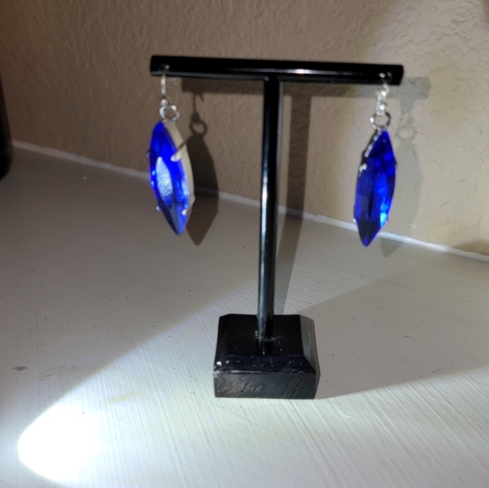 Paris Blue Navette Earrings  Oooh la la ✨ - Picture 5 of 8